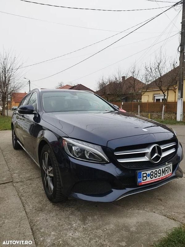 Culoarealbastru Second-hand 2016 Mercedes C180 Break | 11.900 EUR (Preț OK) - Imagine 1/4