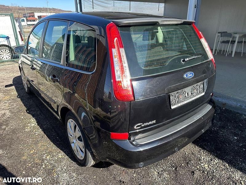 Second-hand Ford Focus Trend 109 CP (80 kW) 2007 Culoarenegru Hatchback