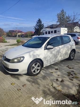 Utilizat 2010 VW Golf VI Coupe | 3.000 EUR (Preț bun) - Imagine 1/4