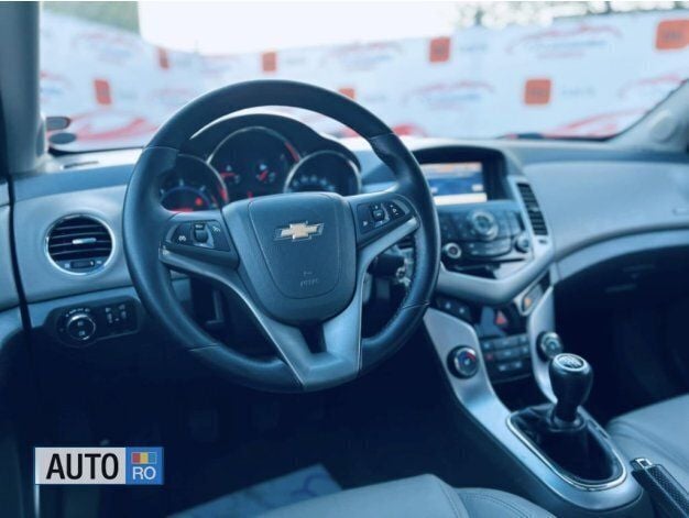 Second-hand Chevrolet Cruze 150 CP (110 kW) 2010 Alb Berlinǎ