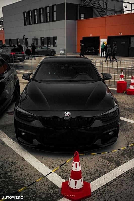 Second-hand BMW 430 Sport Line 258 CP (189 kW) 2017 Culoarealbastru Coupe
