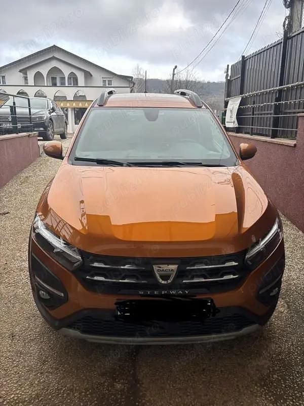 Second-hand Dacia Sandero Stepway 90 CP (66 kW) 2022 Portocaliu Hatchback