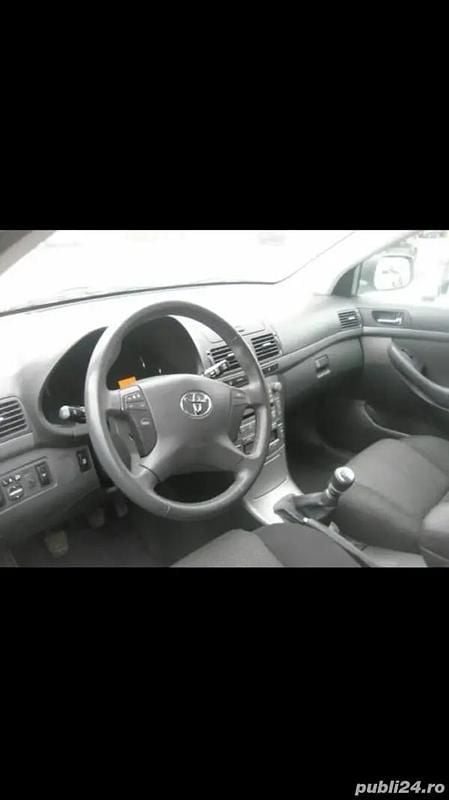 Second-hand 2008 Toyota Avensis Break | 2.600 EUR (Preț OK) - Imagine 1/4