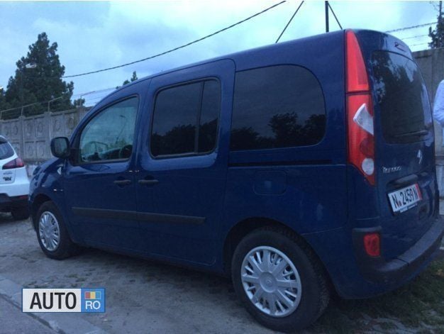 Second-hand Renault Kangoo 86 CP (63 kW) 2008 Albastru marin Monovolum