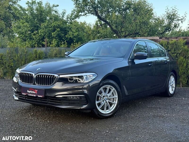 Gri Utilizat 2020 BMW 530e Berlinǎ | 27.499 EUR (Super Preț) - Imagine 1/4