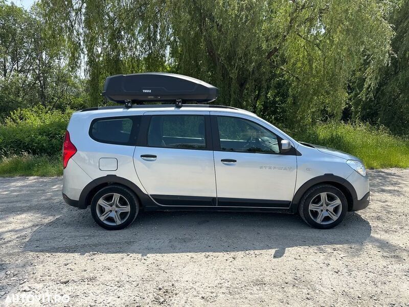Gri Utilizat 2019 Dacia Lodgy Stepway Monovolum | 10.950 EUR (Puțin scump) - Imagine 1/4