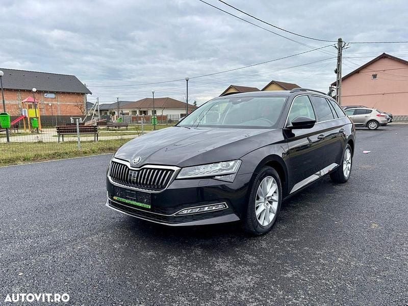 Culoarenegru Second-hand 2022 Skoda Superb Ambition Break | 16.500 EUR (Super Preț) - Imagine 1/4