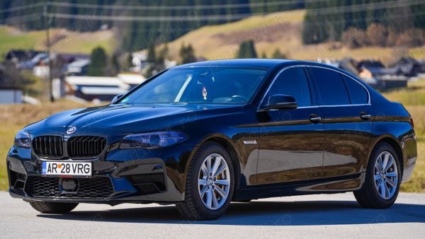 Second-hand BMW 525 Comfort Edition 218 CP (160 kW) 2014 Negru Berlinǎ