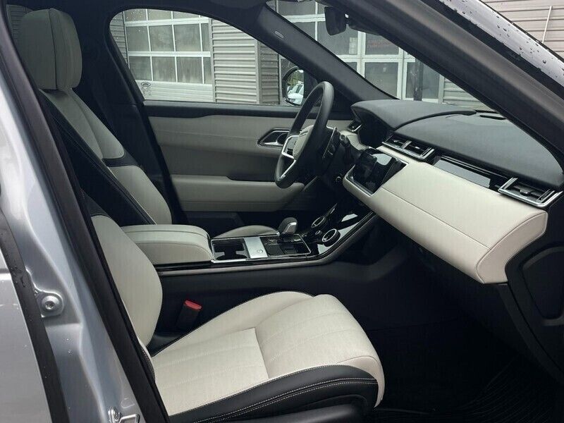 Second-hand Land Rover Range Rover Velar HSE Dynamic 250 CP (183 kW) 2022 Hakuba silver SUV