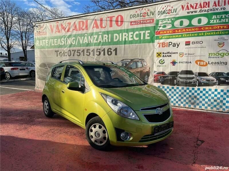 Second-hand Chevrolet Spark 82 CP (60 kW) 2011 Verde Hatchback