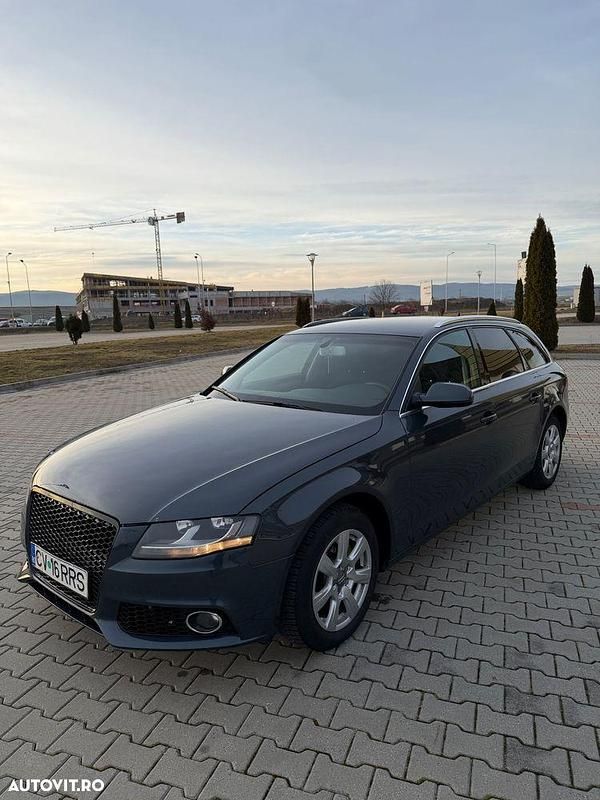 Second-hand Audi A4 143 CP (105 kW) 2010 Culoarealbastru Break