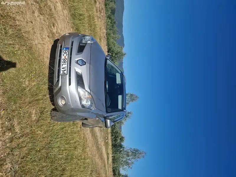 Utilizat 2008 Renault Koleos SUV | 4.000 EUR (Preț bun) - Imagine 1/4