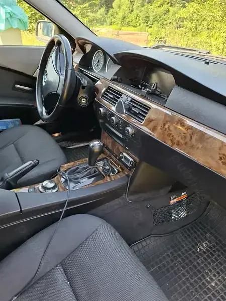 Utilizat 2005 BMW 525 Berlinǎ | 3.899 EUR (Preț OK) - Imagine 1/3