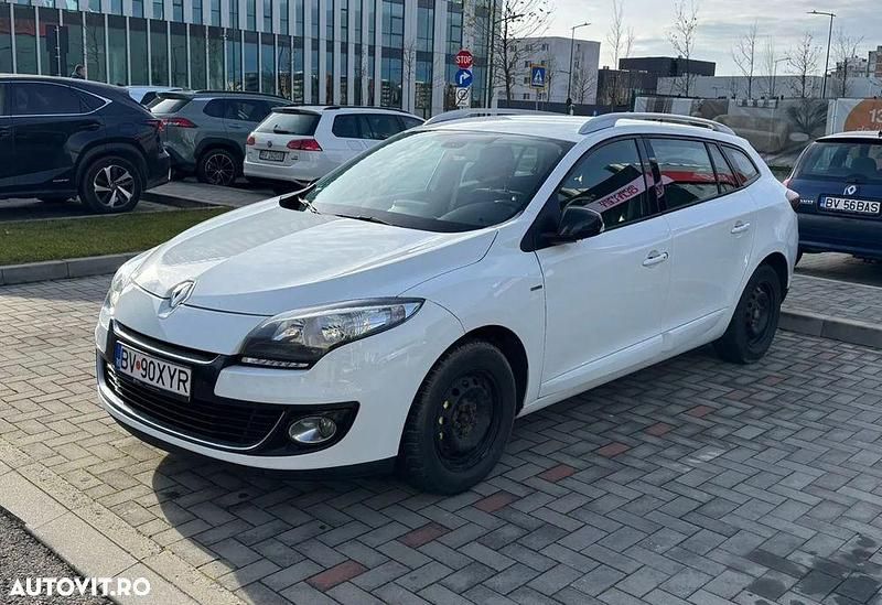 Culoarealb Utilizat 2013 Renault Mégane GrandTour Bose Edition Break | 3.990 EUR (Preț OK) - Imagine 1/4