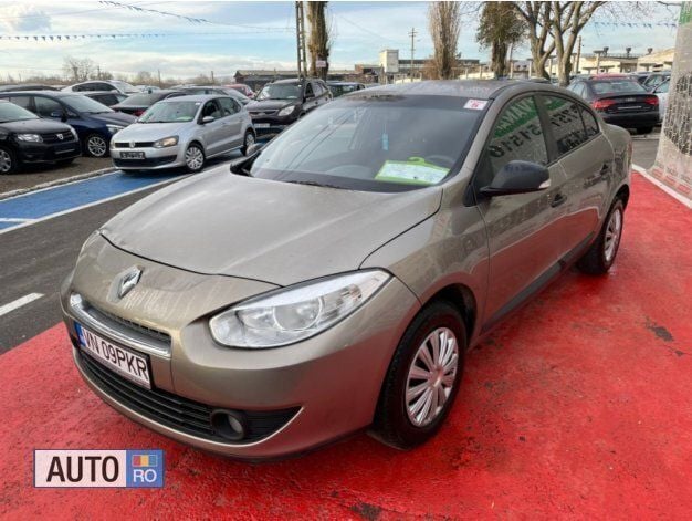 Second-hand Renault Fluence 66 kW (90 CP) 2012 Auriu Berlinǎ