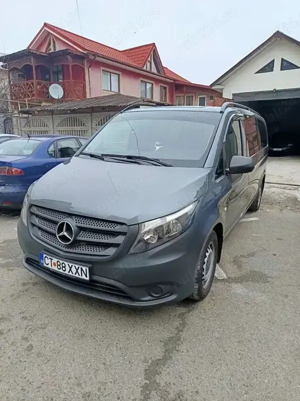 Gri Utilizat 2018 Mercedes Vito Monovolum | 23.500 EUR - Imagine 1/4