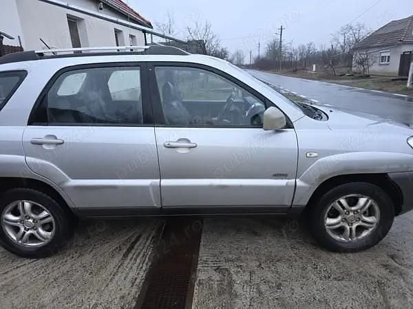 Second-hand Kia Sportage 113 CP (83 kW) 2005 Gri SUV