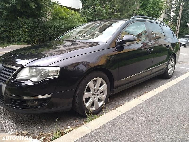 Culoarenegru Utilizat 2010 VW Passat Comfortline Break | 3.490 EUR (Preț bun) - Imagine 1/4