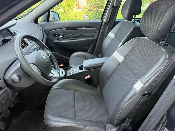 Second-hand Renault Grand Scénic 130 CP (95 kW) 2011 Monovolum