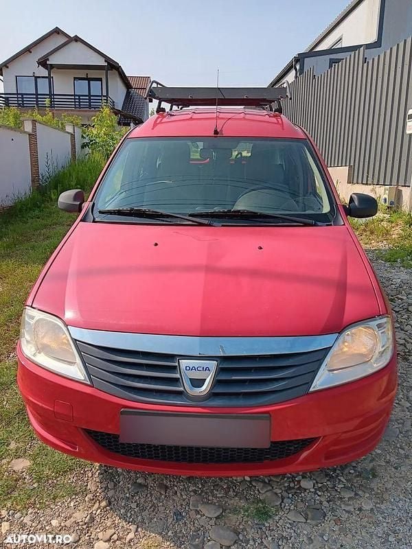 Culoarerosu Utilizat 2010 Dacia Logan MCV Ambiance Break | 3.200 EUR (Preț bun) - Imagine 1/4