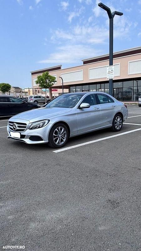 Gri Utilizat 2016 Mercedes C300 Avantgarde Berlinǎ | 16.000 EUR - Imagine 1/4