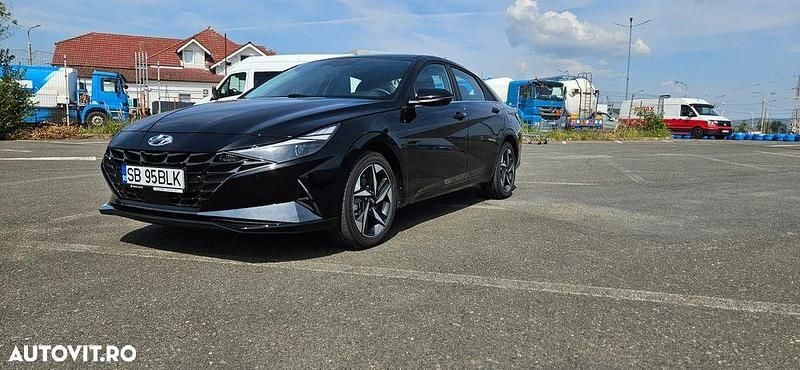 Culoarenegru Utilizat 2023 Hyundai Elantra Berlinǎ | 20.500 EUR (Preț OK) - Imagine 1/4