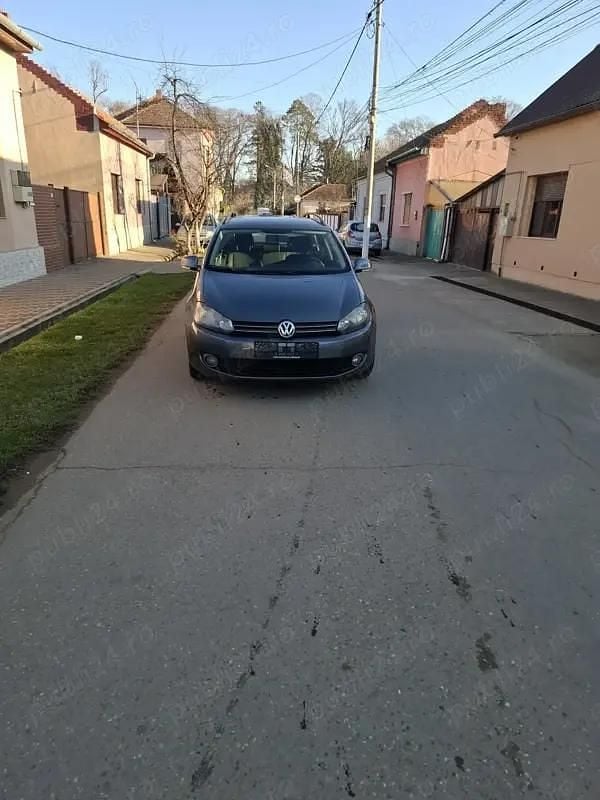 Second-hand VW Golf VI 105 CP (77 kW) 2010 Gri Hatchback