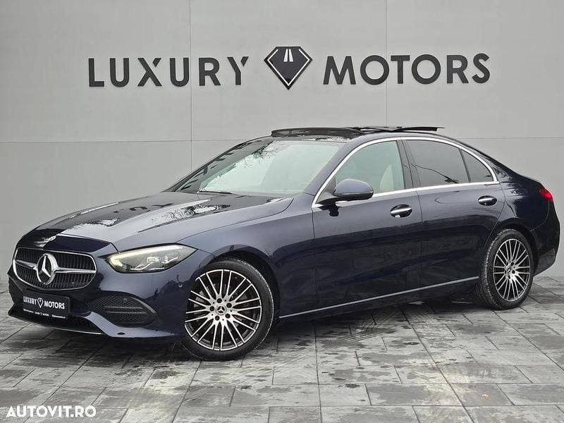 Culoarealbastru Utilizat 2021 Mercedes C220 Avantgarde Berlinǎ | 36.990 EUR (Scump) - Imagine 1/4