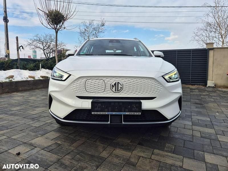 Second-hand MG ZS Comfort 130 kW (177 CP) 2022 Culoarealb SUV