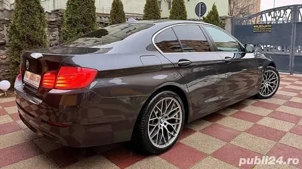 Second-hand BMW 520 184 CP (135 kW) 2011 Berlinǎ