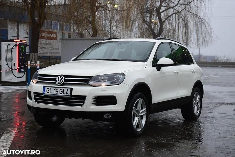 Culoarealb Utilizat 2011 VW Touareg Exclusive SUV | 9.700 EUR - Imagine 1/4