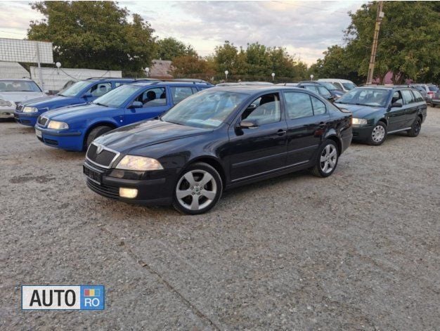 Negru metalizat Utilizat 2006 Skoda Octavia Break | 3.499 EUR (Puțin scump) - Imagine 1/4
