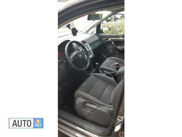 Second-hand VW Touran 105 CP (77 kW) 2007 Gri Monovolum