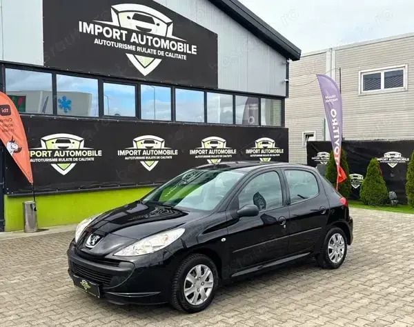 Utilizat 2010 Peugeot 206 Hatchback | 3.499 EUR - Imagine 1/4