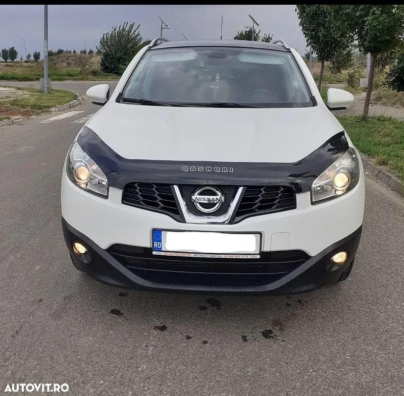 Culoarealb Utilizat 2010 Nissan Qashqai Acenta SUV | 6.000 EUR (Preț OK) - Imagine 1/4