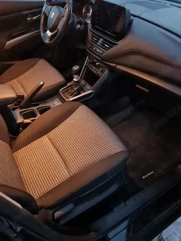 Second-hand Suzuki SX4 S-Cross 128 CP (94 kW) 2023 Negru SUV