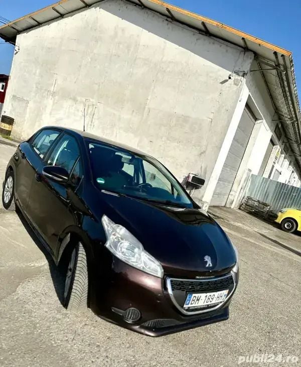 Utilizat 2013 Peugeot 208 Hatchback | 3.450 EUR (Preț OK) - Imagine 1/4