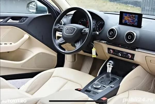 Gri Utilizat 2015 Audi A3 Berlinǎ | 12.000 EUR (Puțin scump) - Imagine 1/4