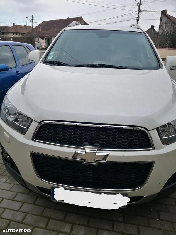 Alb Second-hand 2011 Chevrolet Captiva LT SUV | 5.000 EUR (Preț OK) - Imagine 1/4