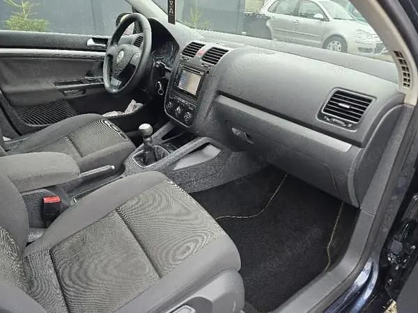 Second-hand VW Golf V 105 CP (77 kW) 2007 Hatchback