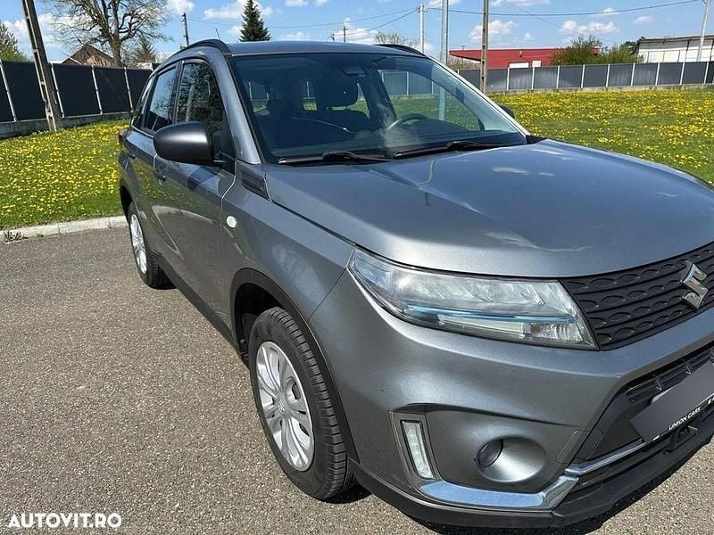 Second-hand Suzuki Vitara 129 CP (94 kW) 2020 Gri SUV