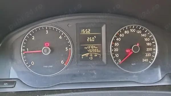 Alb Utilizat 2012 VW T5 Van | 7.500 EUR (Preț OK) - Imagine 1/4