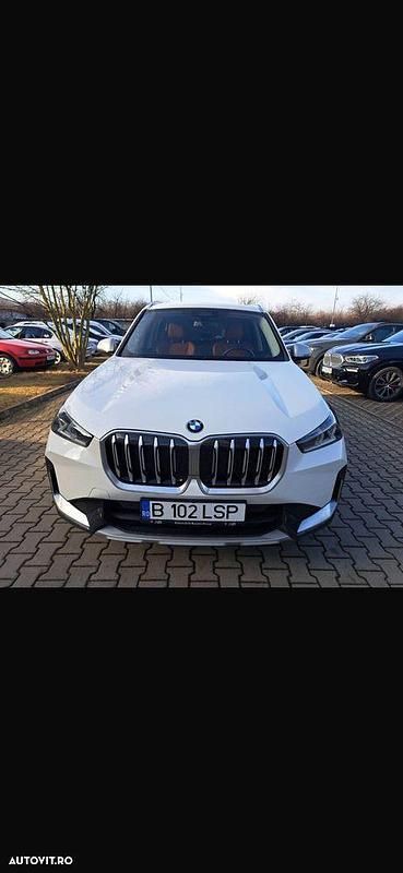 Alb Utilizat 2023 BMW X1 SUV | 36.400 EUR - Imagine 1/4