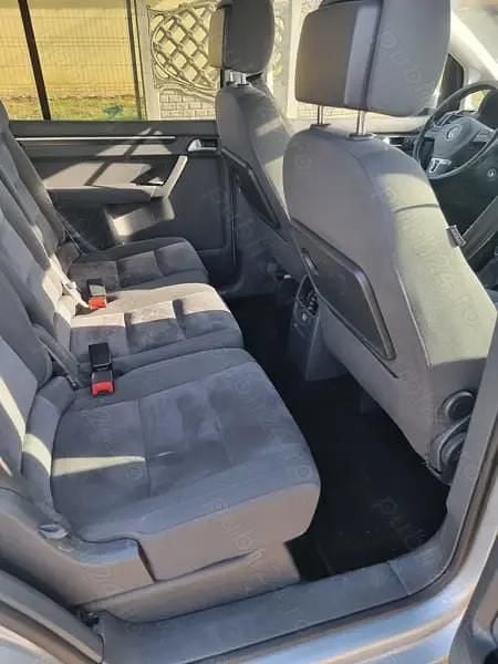 Utilizat 2015 VW Touran Monovolum | 4.250 EUR (Super Preț) - Imagine 1/4