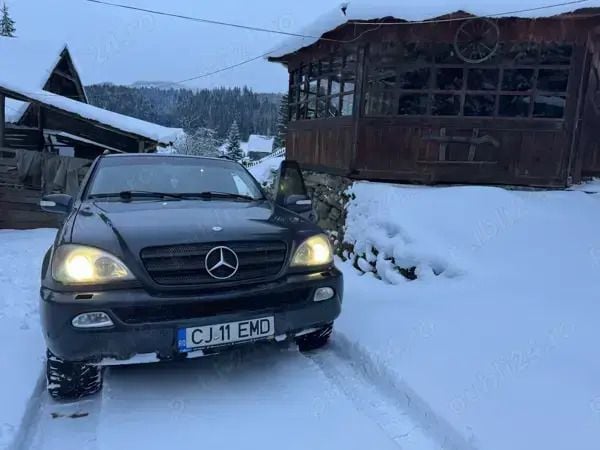 Utilizat 2004 Mercedes ML270 SUV | 3.000 EUR - Imagine 1/4