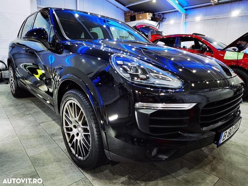 Second-hand Porsche Cayenne 262 CP (192 kW) 2017 Culoarenegru SUV
