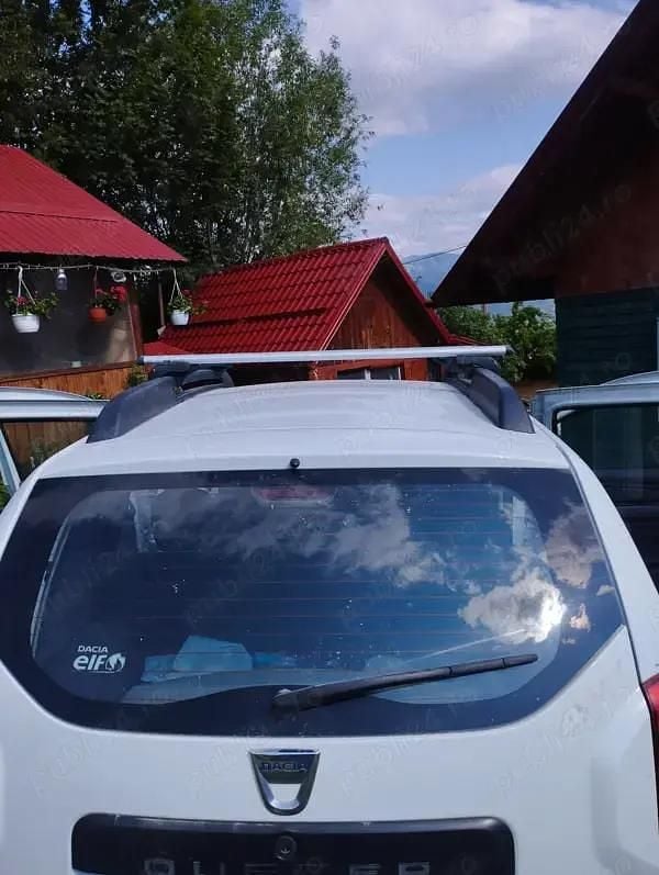 Utilizat 2013 Dacia Duster SUV | 5.000 EUR (Super Preț) - Imagine 1/4