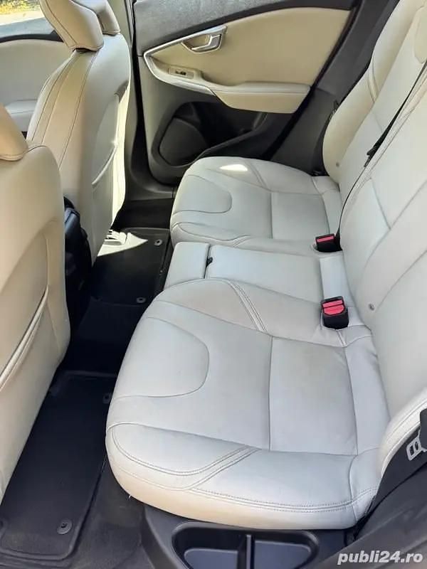 Second-hand Volvo V40 184 CP (135 kW) 2016 Break