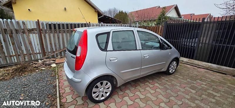 Second-hand Mitsubishi Colt Invite 95 CP (69 kW) 2007 Culoaregri Hatchback
