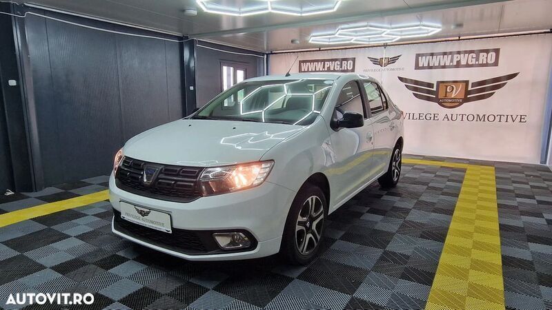 Alb Utilizat 2020 Dacia Logan Prestige Berlinǎ | 8.590 EUR (Preț OK) - Imagine 1/4